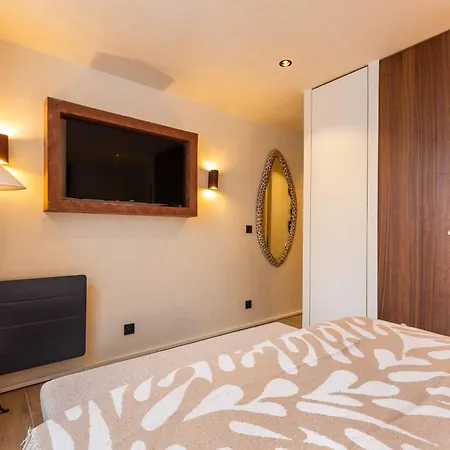 Anjia Collections - Saint Germain Apartment Paris